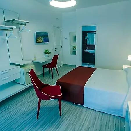 Alojamento de Acomodação e Pequeno-almoço Al Centro 4*